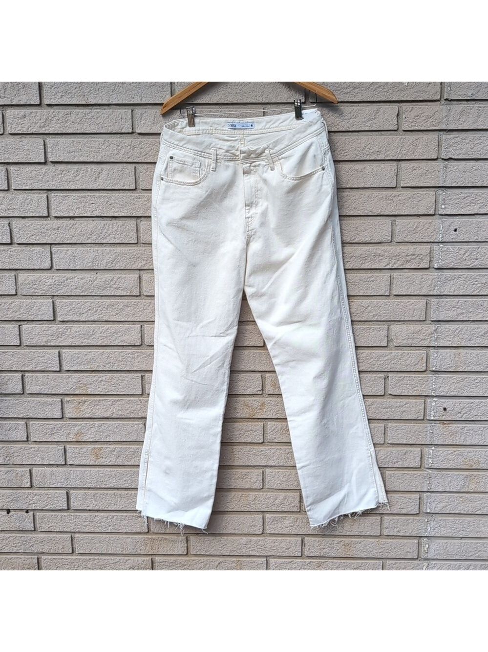 Zara High Rise Straight Split  Denim Jeans Size 12 NEW